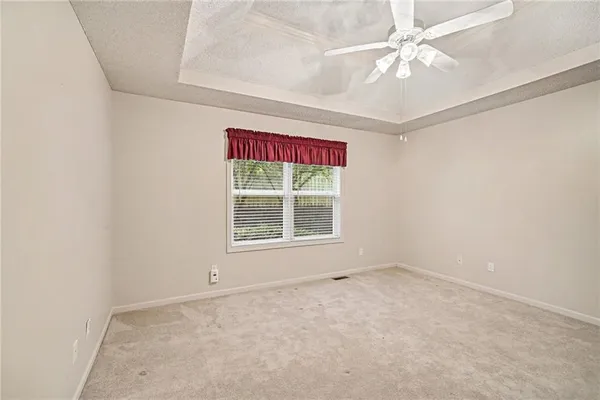 $359,900 | 6035 Northwest 79th Street, Kansas City, MO 64151
