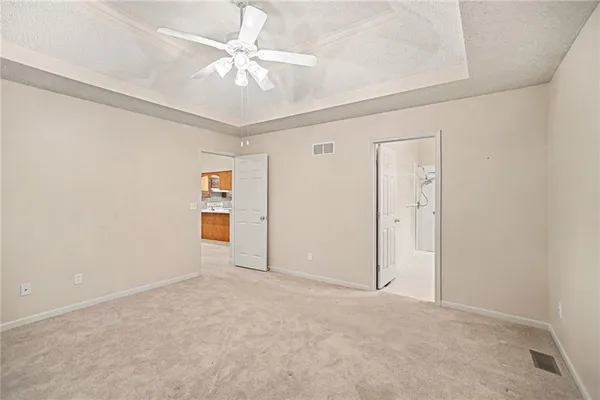$359,900 | 6035 Northwest 79th Street, Kansas City, MO 64151