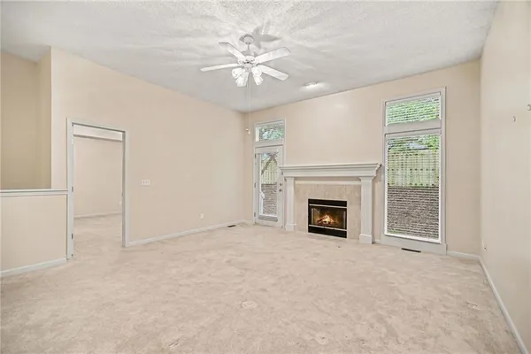 $359,900 | 6035 Northwest 79th Street, Kansas City, MO 64151