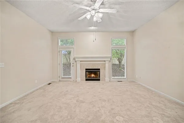 $359,900 | 6035 Northwest 79th Street, Kansas City, MO 64151