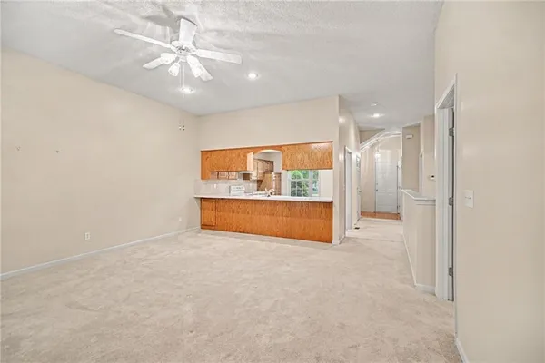 $359,900 | 6035 Northwest 79th Street, Kansas City, MO 64151