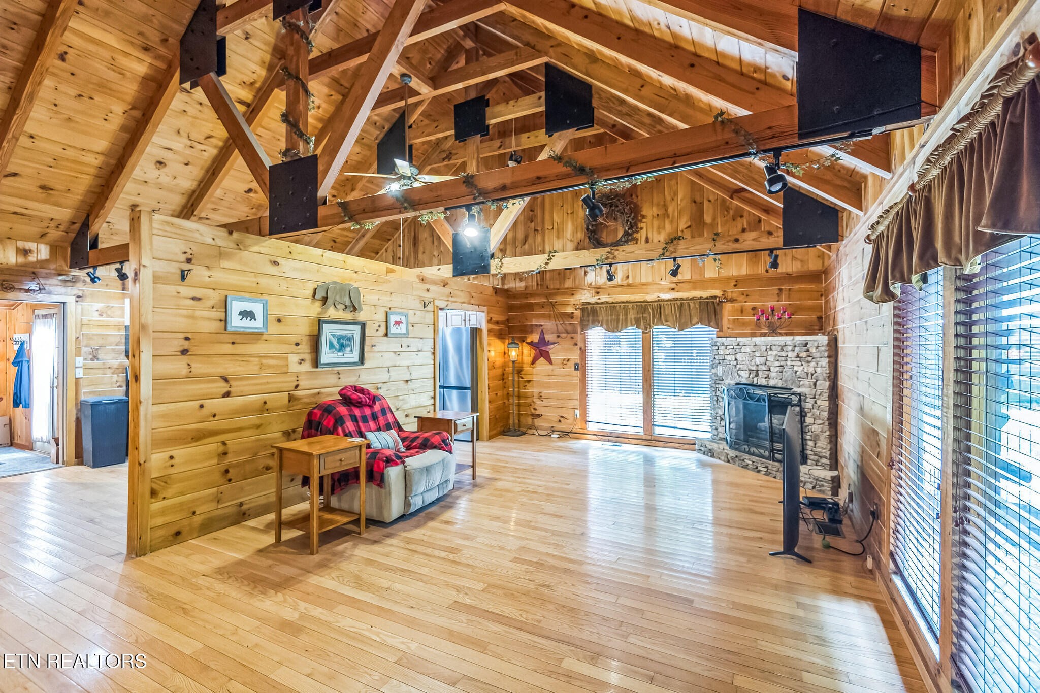 3045 Coon Hunter Lodge Road Jamestown, TN 38556 - Photo 8 of 30