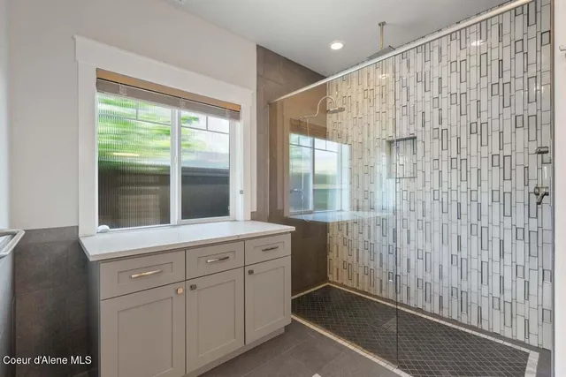 $1,025,000 | 1841 West Felton Drive, Coeur D'Alene, ID 83814