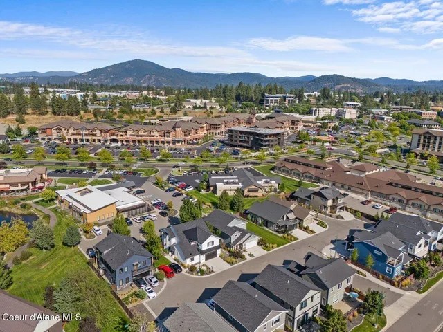 $1,025,000 | 1841 West Felton Drive, Coeur D'Alene, ID 83814