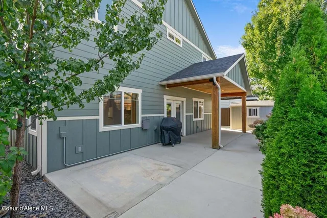 $1,025,000 | 1841 West Felton Drive, Coeur D'Alene, ID 83814