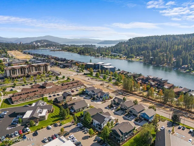 $1,025,000 | 1841 West Felton Drive, Coeur D'Alene, ID 83814