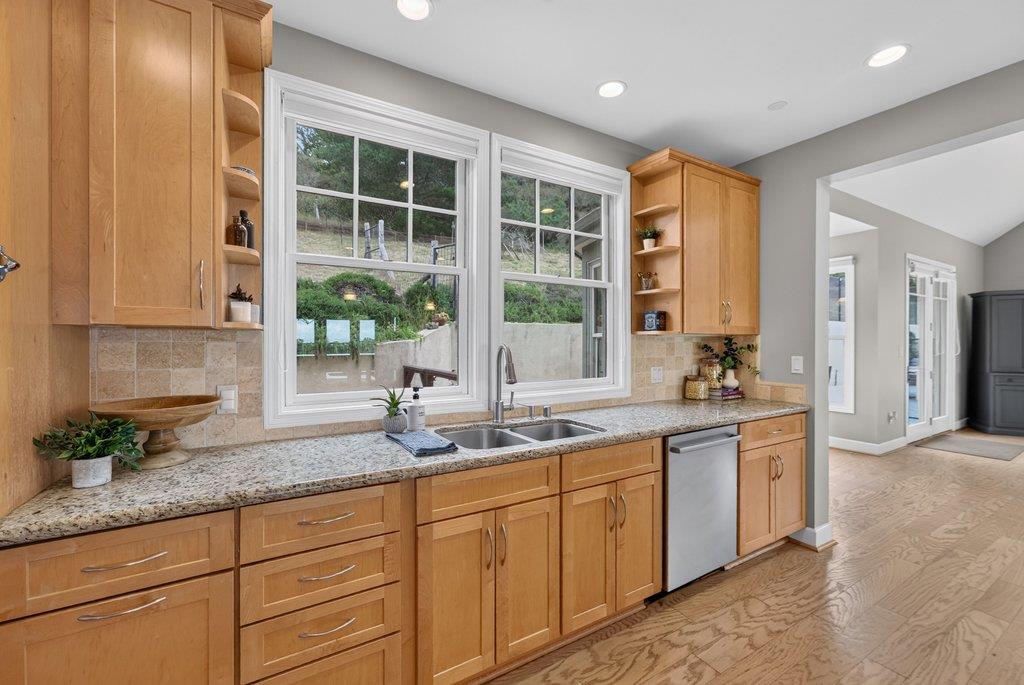 310 Hidden Valley Ridge Soquel, CA 95073 - Photo 14 of 79