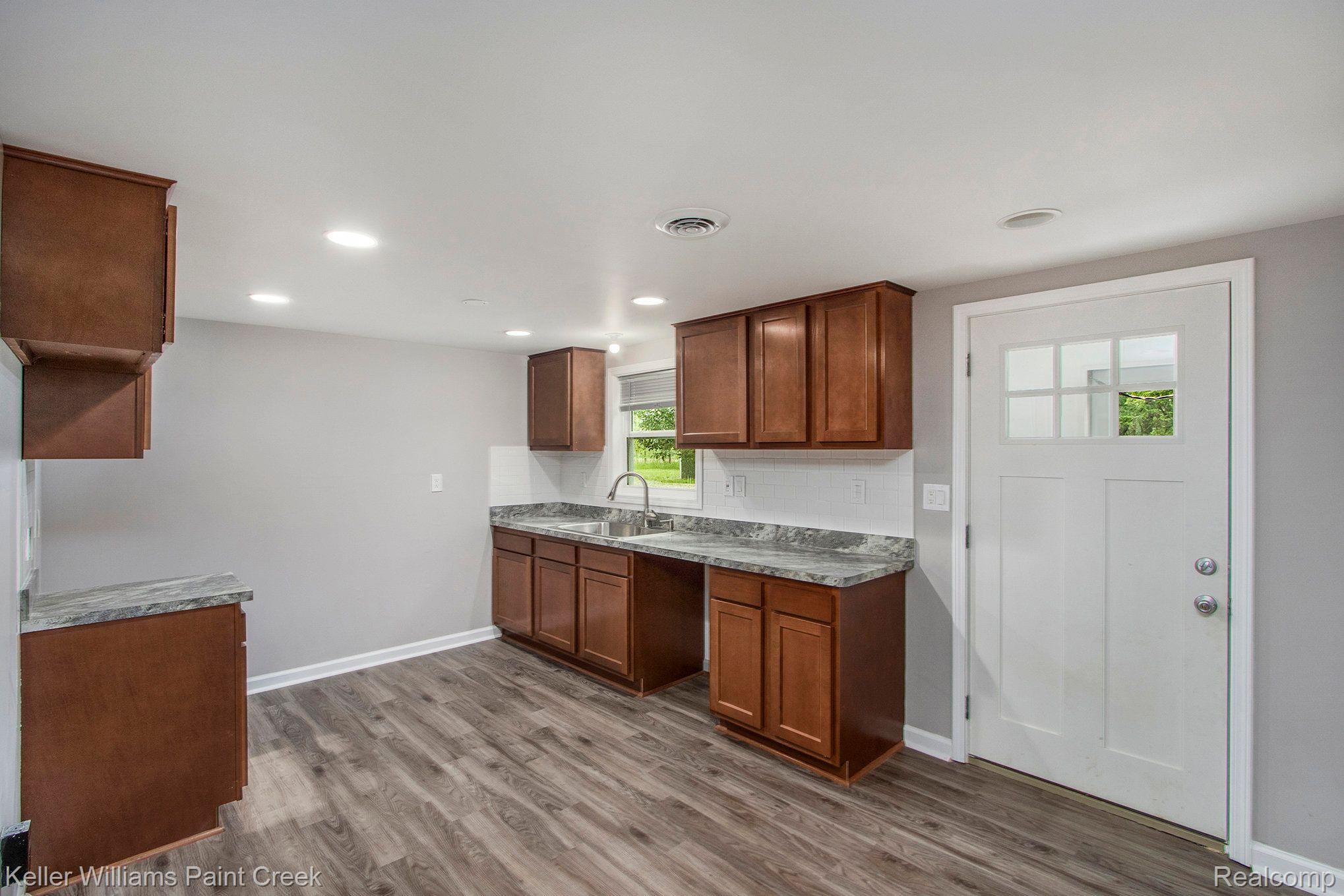 14920 Turner Road Yale, MI 48097 - Photo 5 of 16 Gallery Image 5