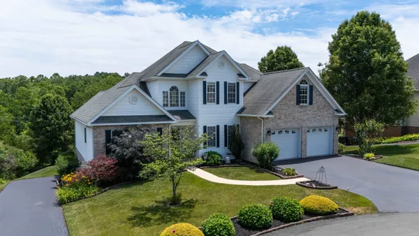 $647,250 | 287 Kensington Drive, Fishersville, VA 22939