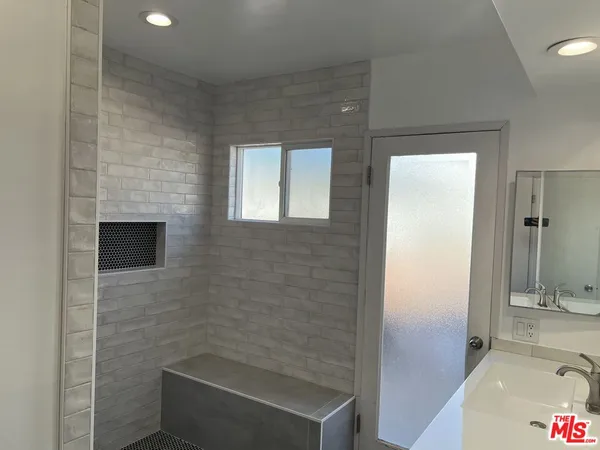 $3,300 | 12375 Osborne Place, Unit 13, Pacoima, CA 91331