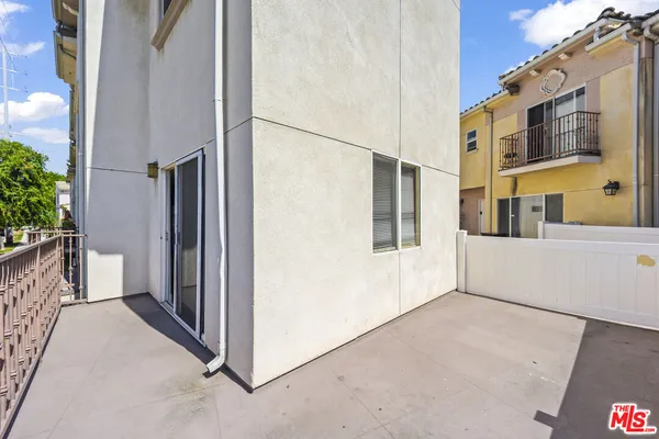 $3,300 | 12375 Osborne Place, Unit 13, Pacoima, CA 91331