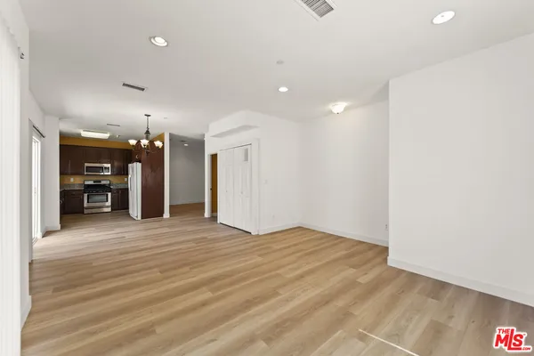 $3,300 | 12375 Osborne Place, Unit 13, Pacoima, CA 91331