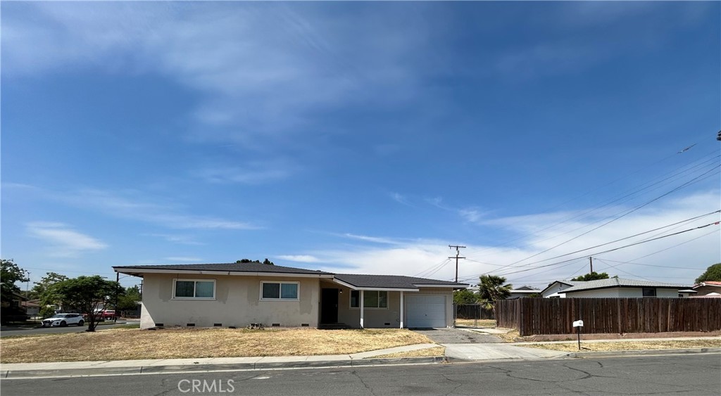 390 East Carter Street Rialto, CA 92376 - Photo 1 of 18