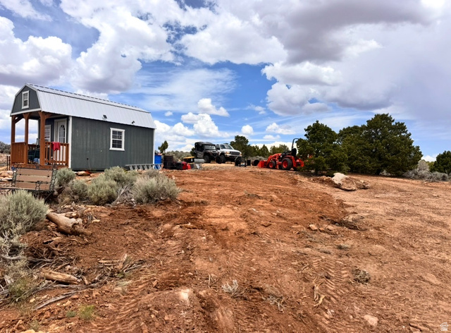 389 North Old Summit Road, Unit 19 Monticello, UT 84535 - Photo 15 of 19 Bunkhouse and parking area