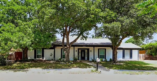 $3,000 | 1503 Woodvine Drive, Euless, TX 76040