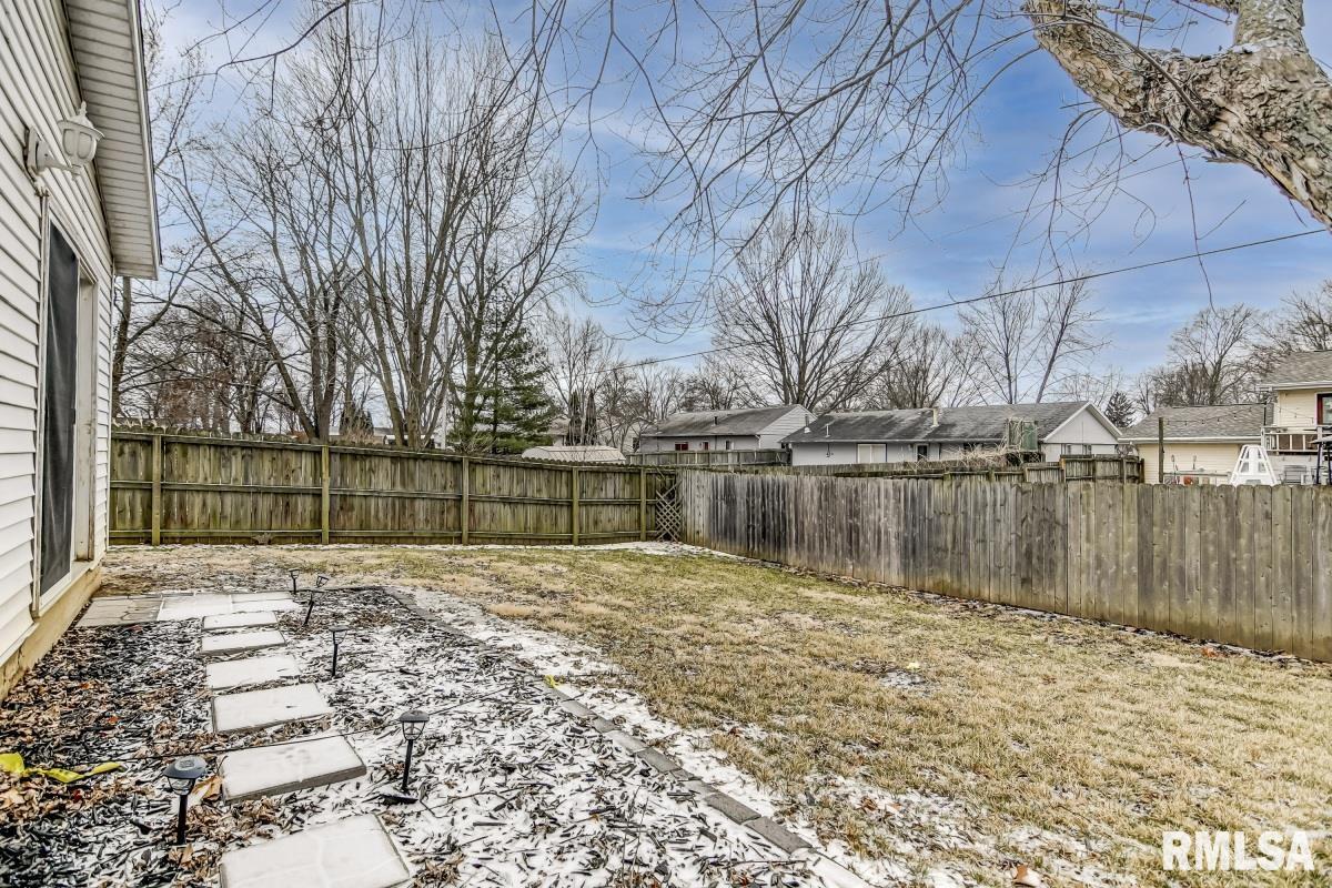 33 Westminster Road Chatham, IL 62629 - Photo 42 of 45 Gallery Image 42