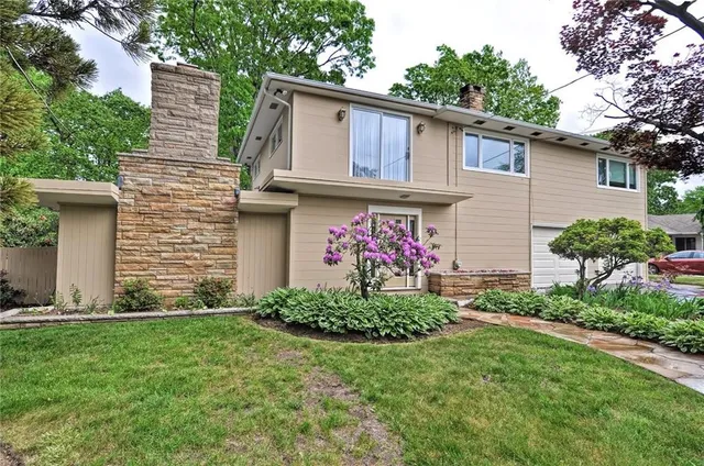$774,900 | 141 Glen Ridge Road, Cranston, RI 02920