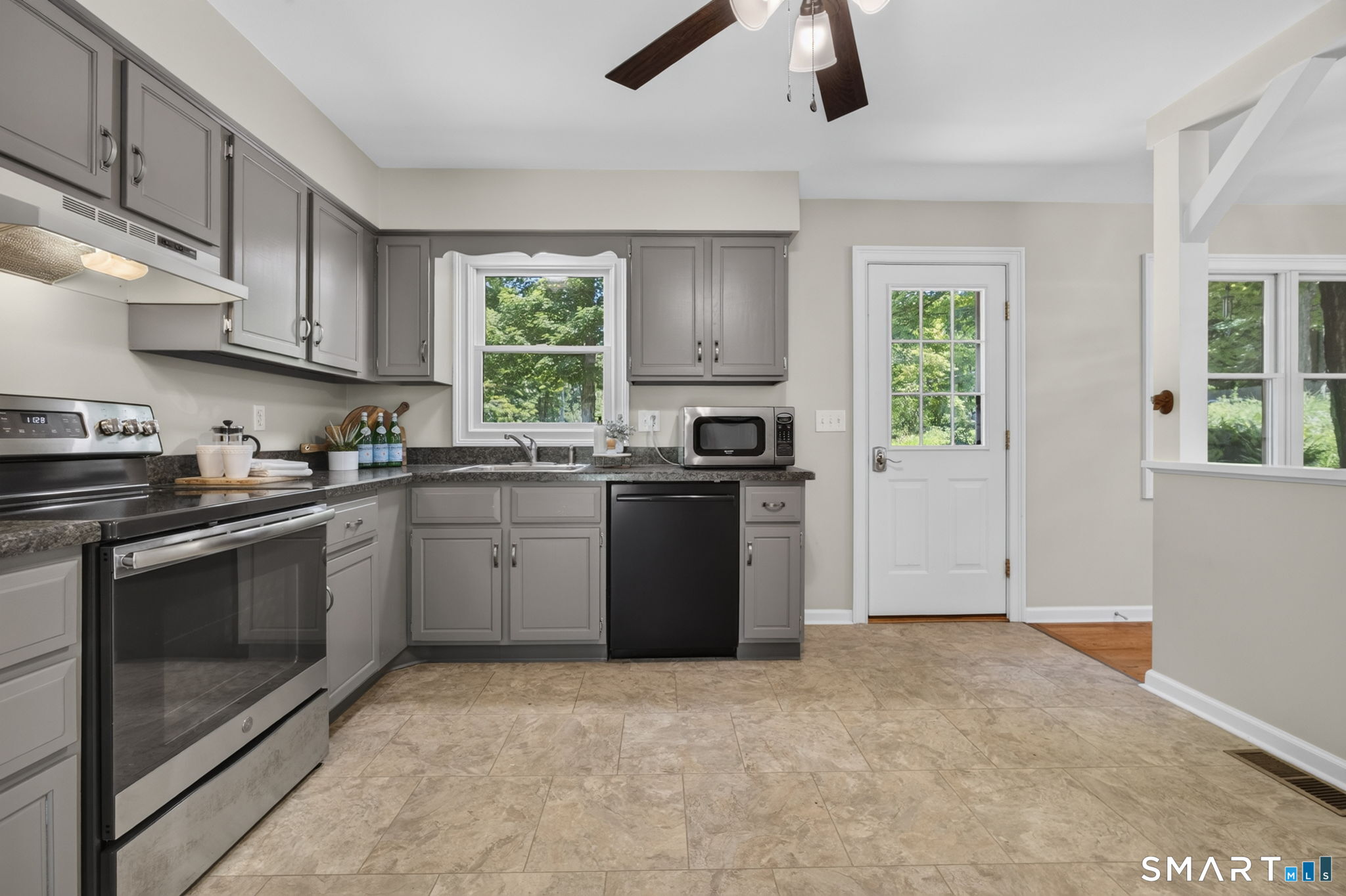 27 Wheaton Road New Milford, CT 06776 - Photo 13 of 39
