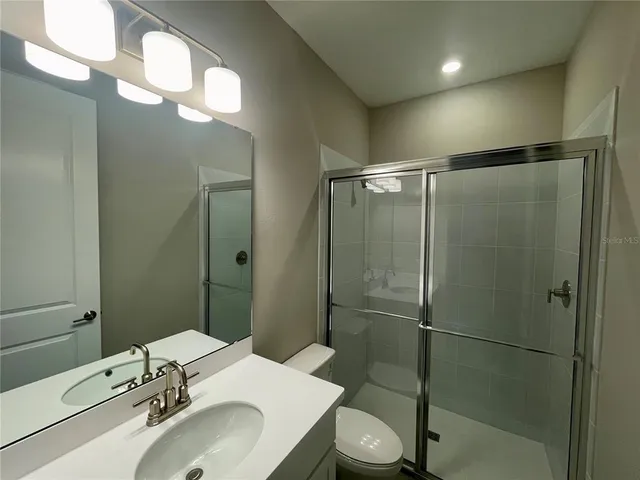 $2,600 | 5929 Oakhaven Lane, Palmetto, FL 34221