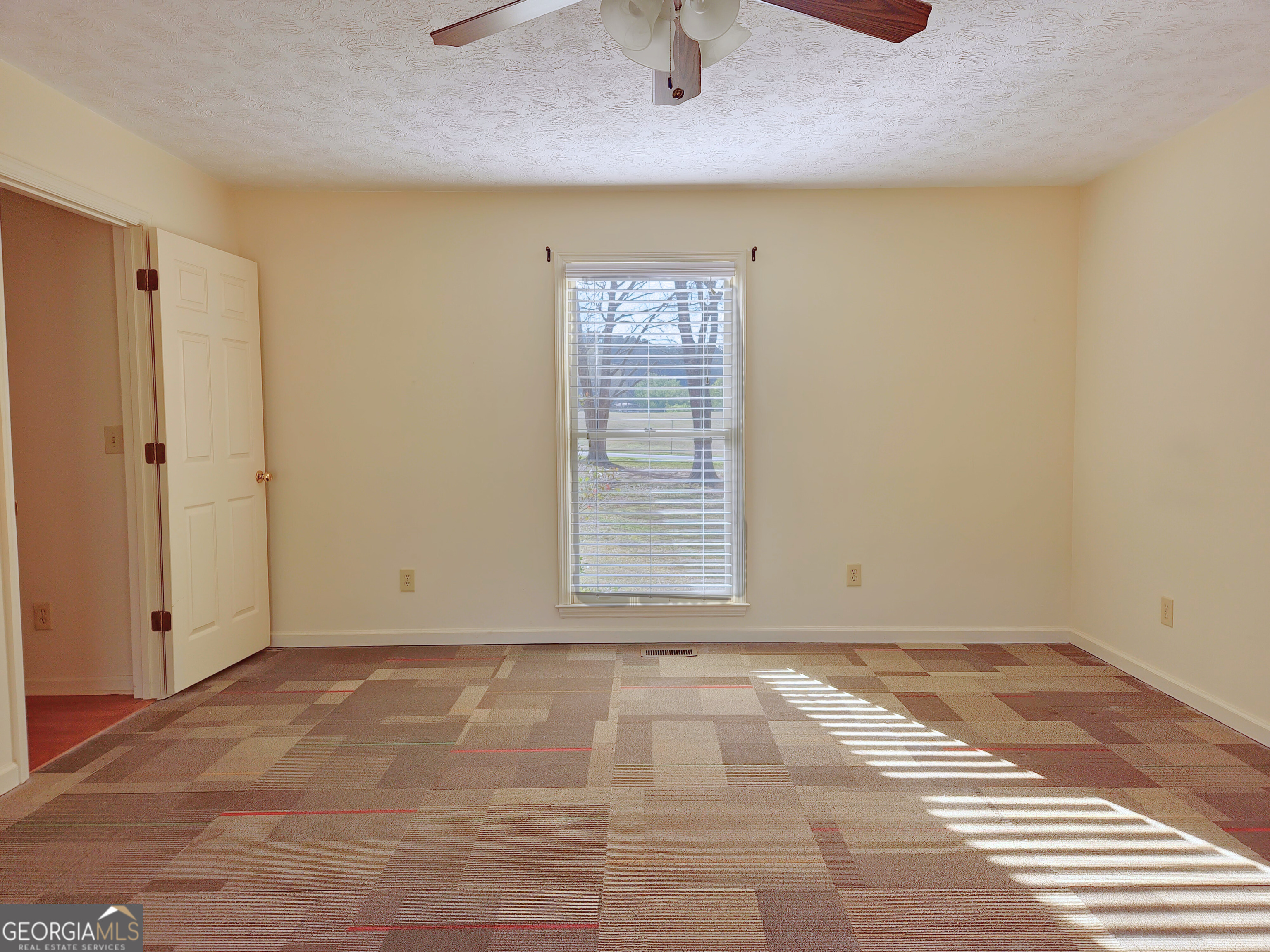 1055 Mobley Bridge Road Hogansville, GA 30230 - Photo 14 of 29