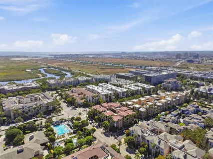 $1,395,000 | 13173 Pacific Promenade, Unit 203, Playa Vista, CA 90094