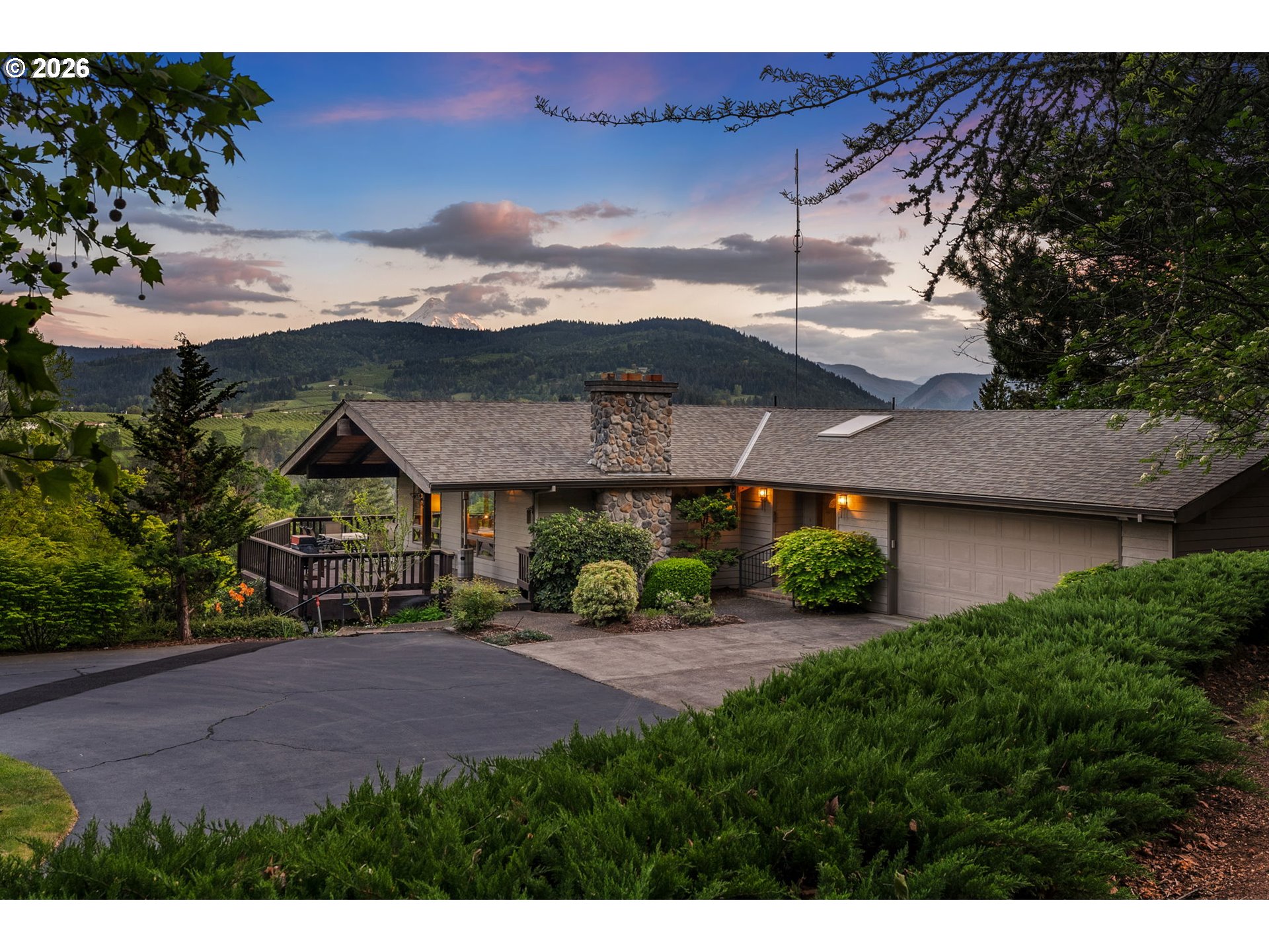 2250 Riverdale Road Hood River, OR 97031 - Photo 43 of 48
