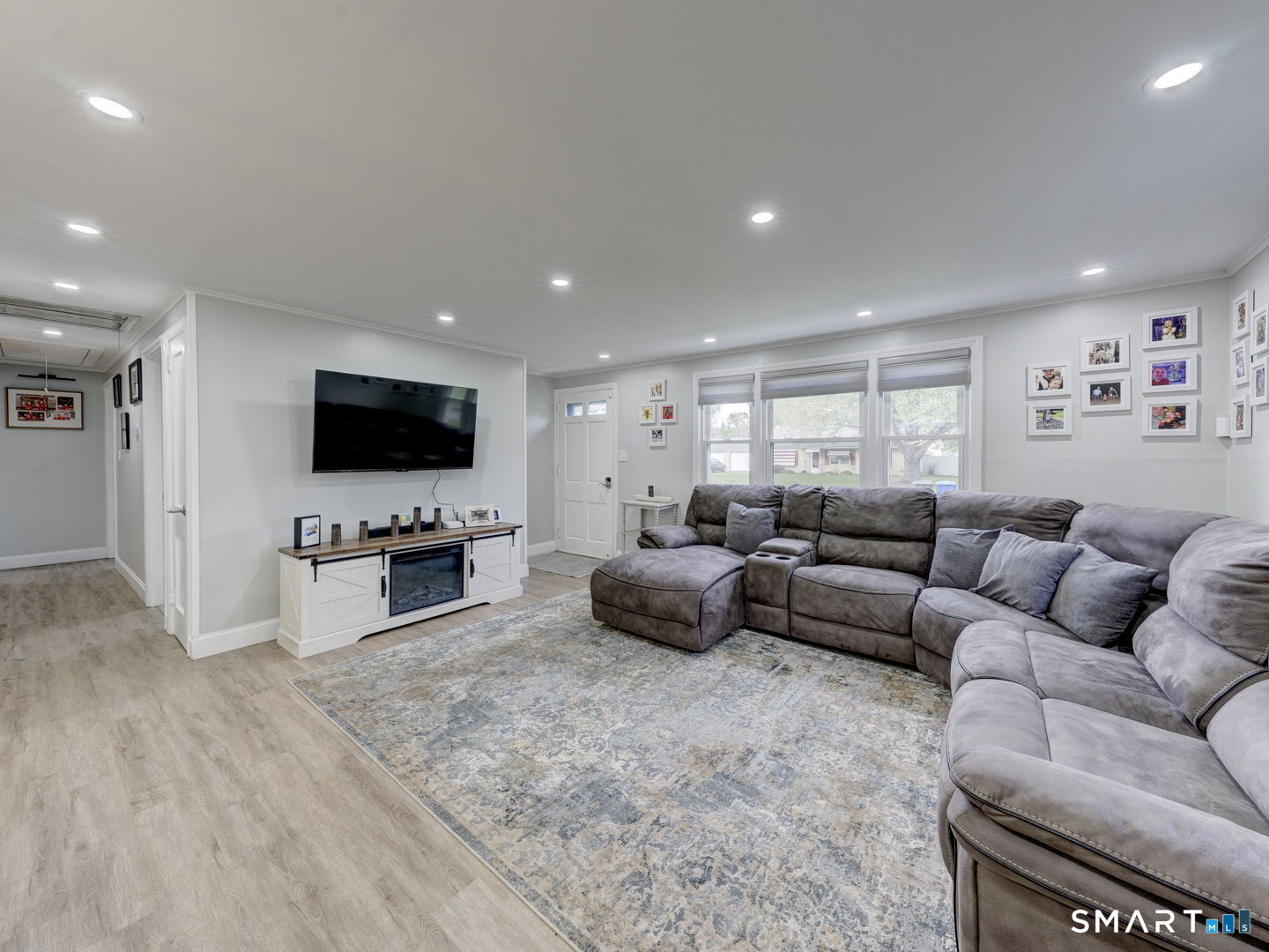 168 Indian Hill Road Newington, CT 06111 - Photo 6 of 29