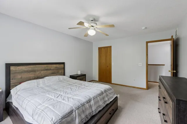 $245,000 | 2600 Lockwood Drive, Mendota Heights, MN 55120