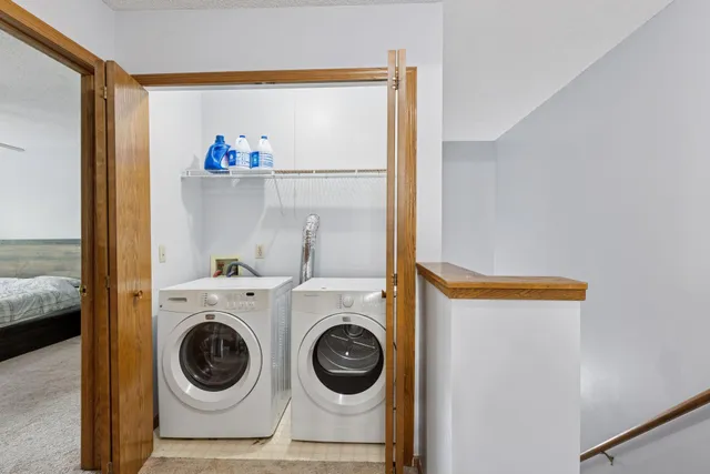 $245,000 | 2600 Lockwood Drive, Mendota Heights, MN 55120