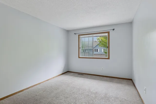 $245,000 | 2600 Lockwood Drive, Mendota Heights, MN 55120