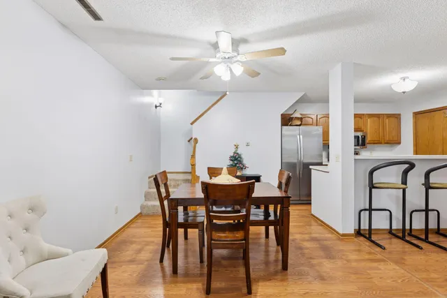 $245,000 | 2600 Lockwood Drive, Mendota Heights, MN 55120