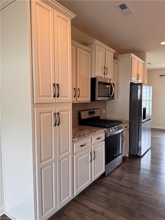 103 Centerpiece Drive High Point, NC 27265 - Photo 14 of 48