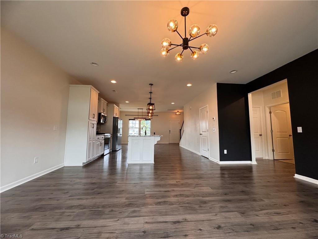 103 Centerpiece Drive High Point, NC 27265 - Photo 30 of 48