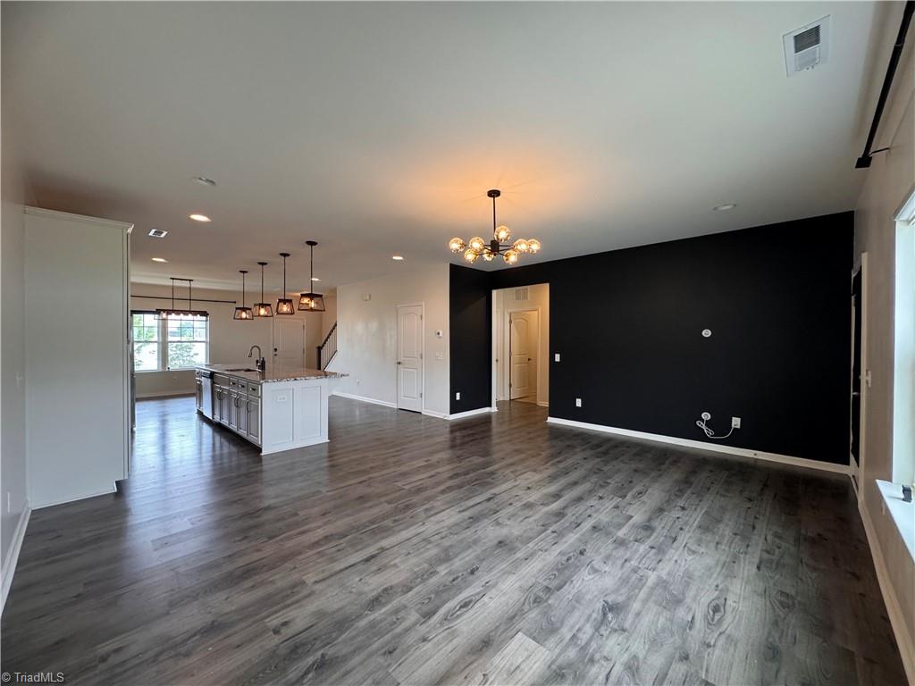 103 Centerpiece Drive High Point, NC 27265 - Photo 8 of 48