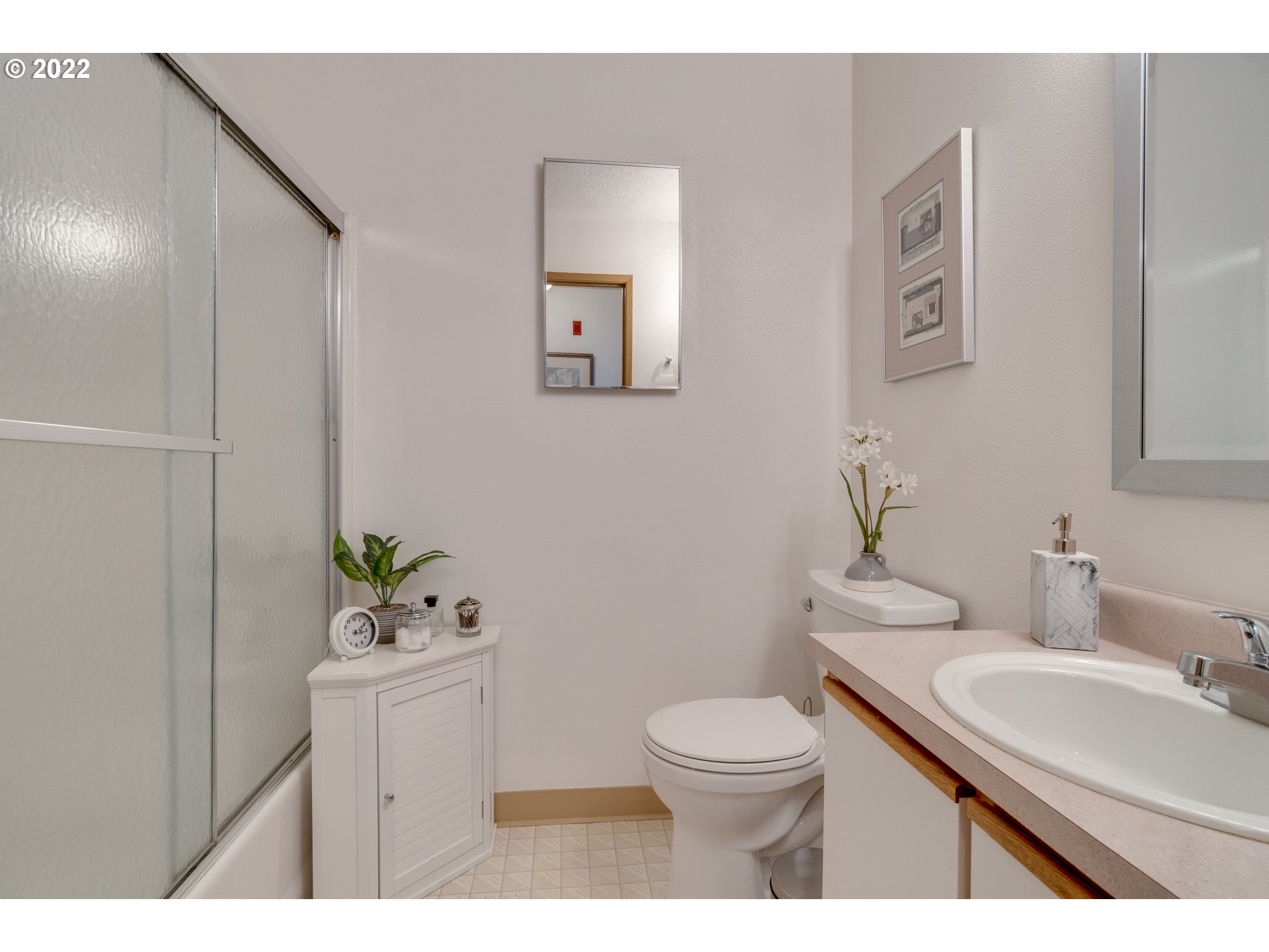 10620 Southwest Davies Road, Unit 17 Beaverton, OR 97008 - Photo 13 of 32 Gallery Image 13