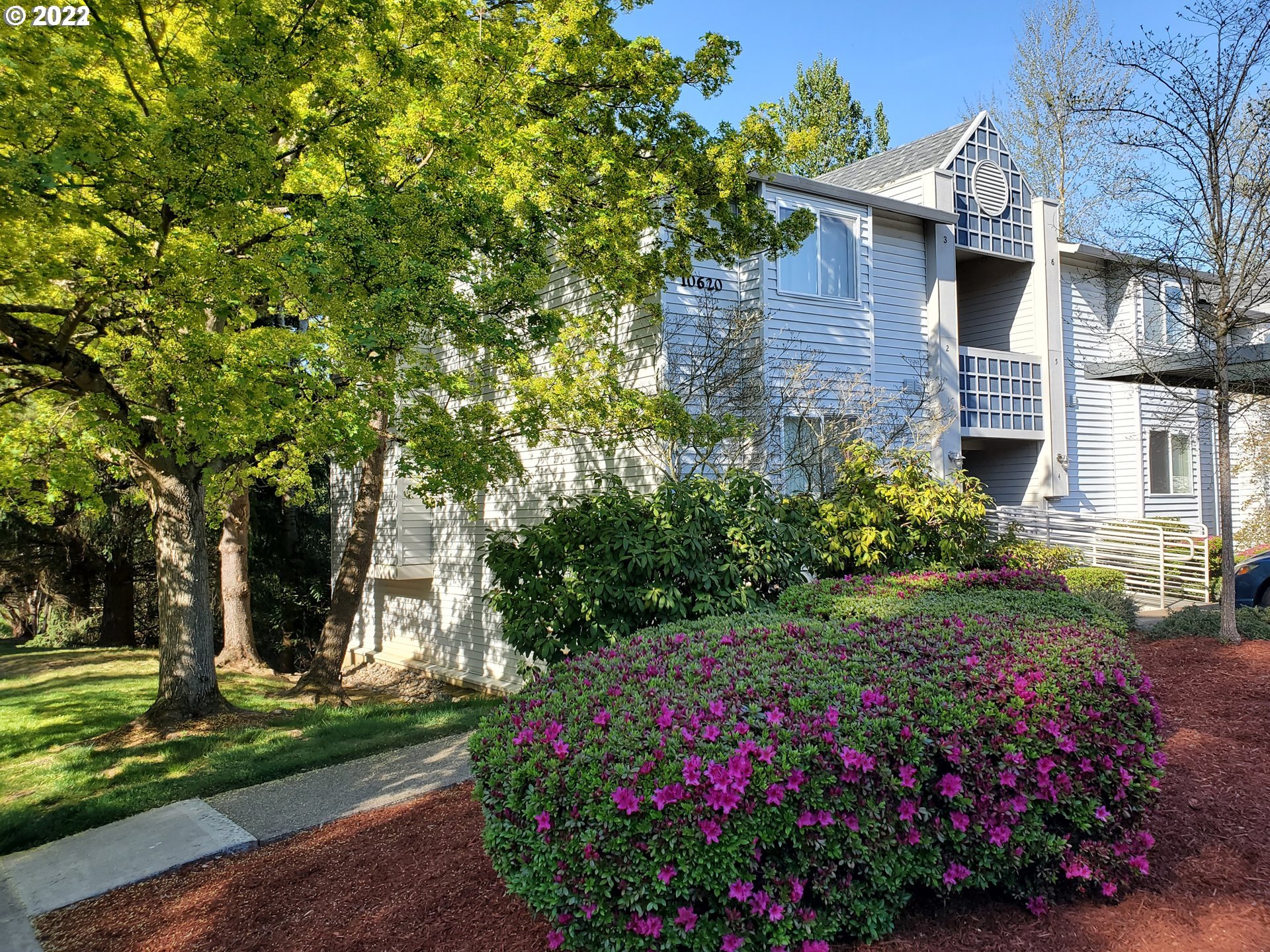 10620 Southwest Davies Road, Unit 17 Beaverton, OR 97008 - Photo 2 of 32 Gallery Image 2