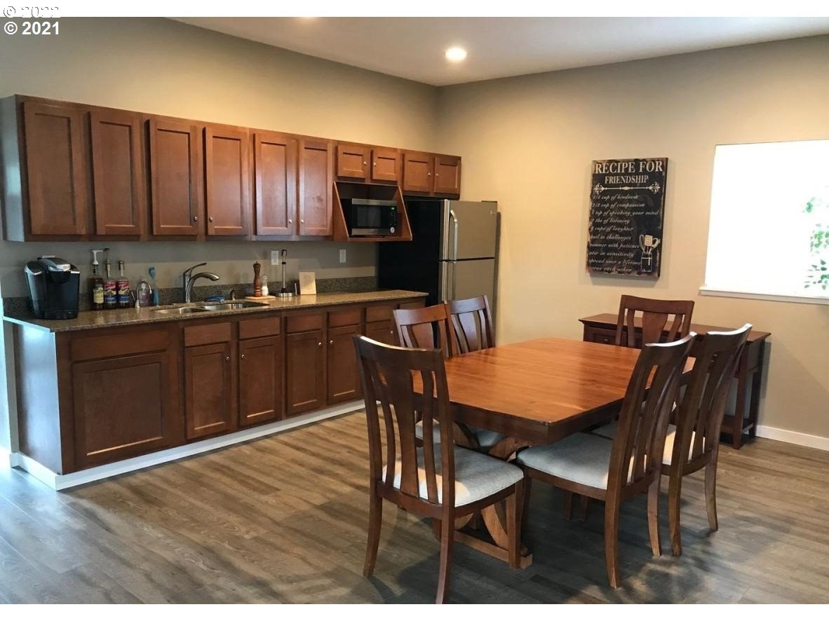 10620 Southwest Davies Road, Unit 17 Beaverton, OR 97008 - Photo 30 of 32 Gallery Image 30