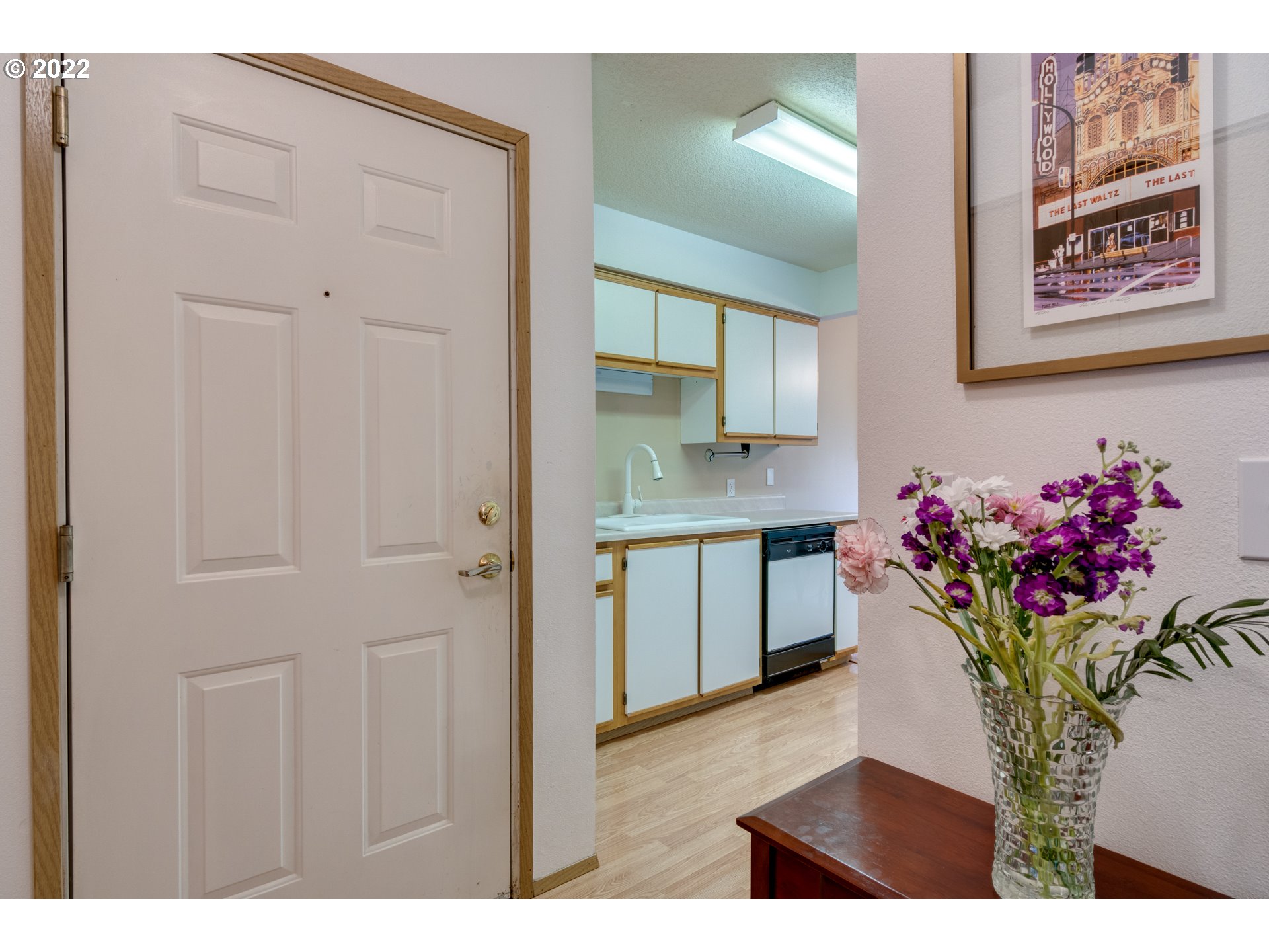 10620 Southwest Davies Road, Unit 17 Beaverton, OR 97008 - Photo 3 of 32 Gallery Image 3