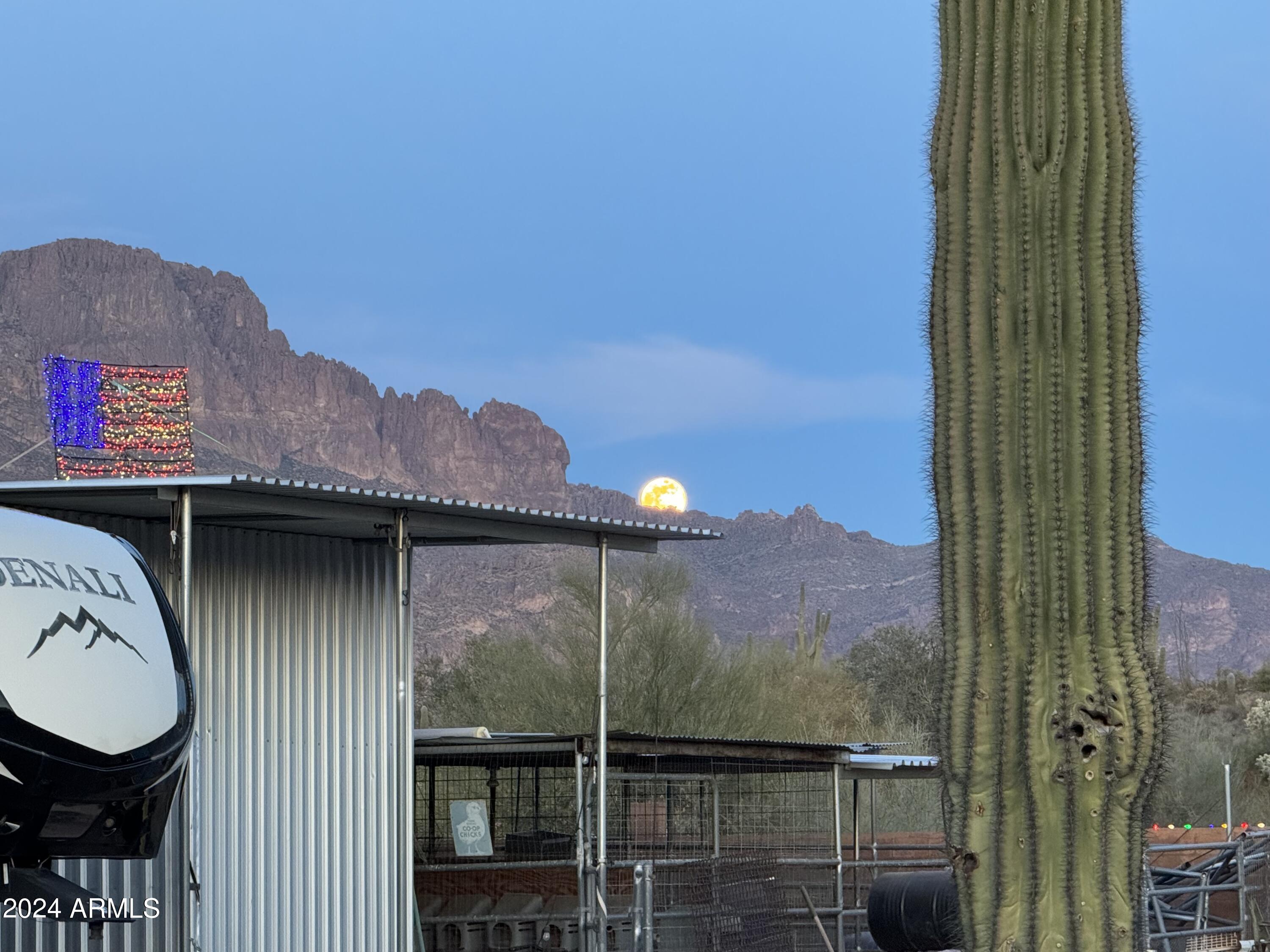 4760 South Kings Ranch Road Gold Canyon, AZ 85118 - Photo 7 of 39 Mountain Views