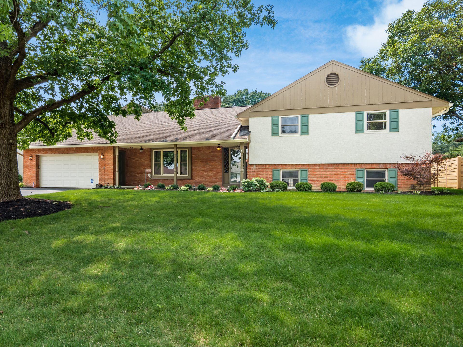 3129 Carisbrook Road Columbus, OH 43221 - Photo 1 of 36 Gallery Image 1