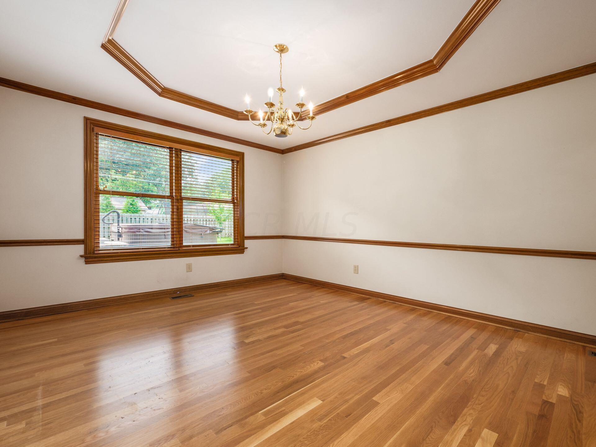 3129 Carisbrook Road Columbus, OH 43221 - Photo 18 of 36 Gallery Image 18