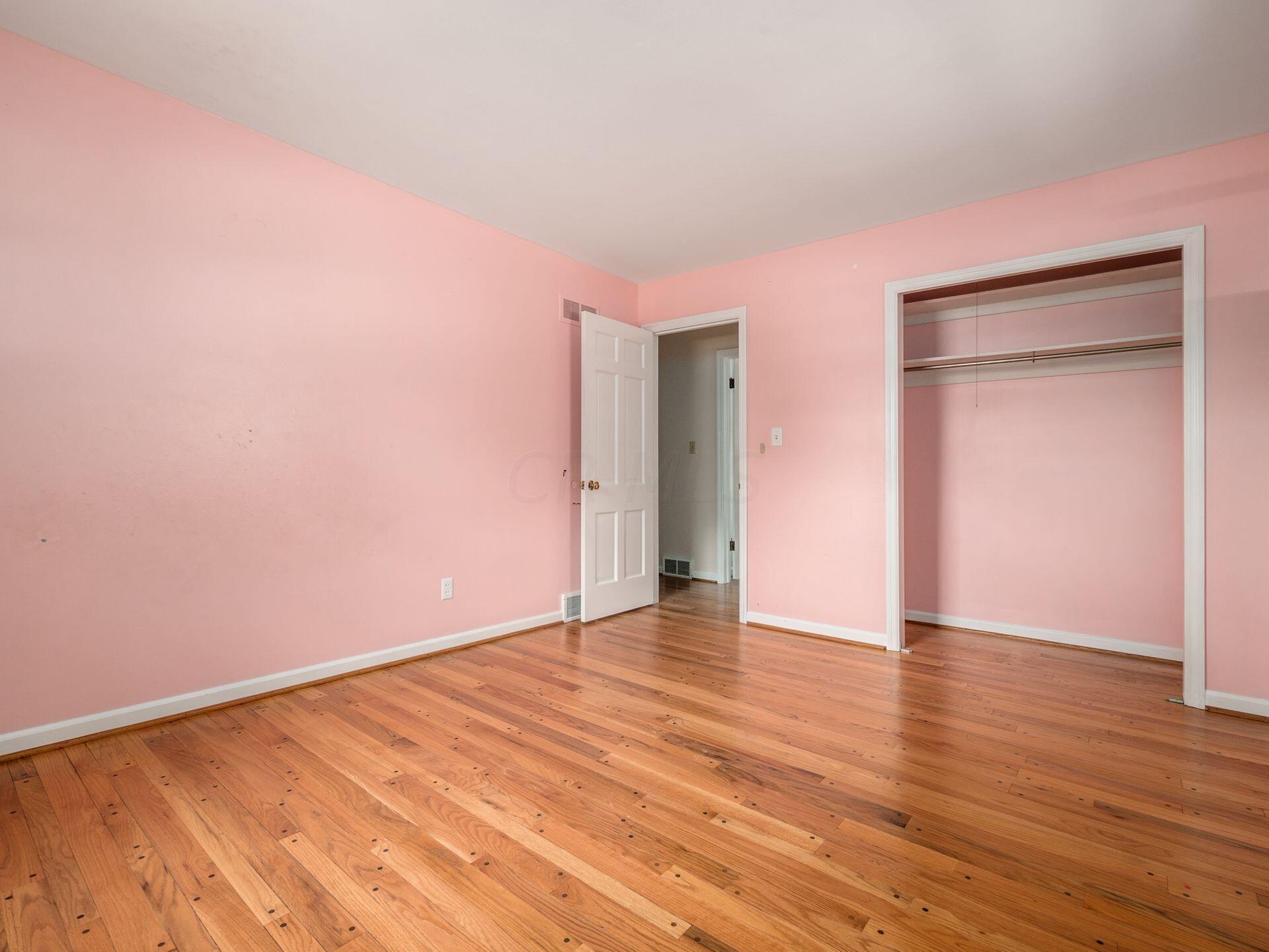 3129 Carisbrook Road Columbus, OH 43221 - Photo 21 of 36 Gallery Image 21