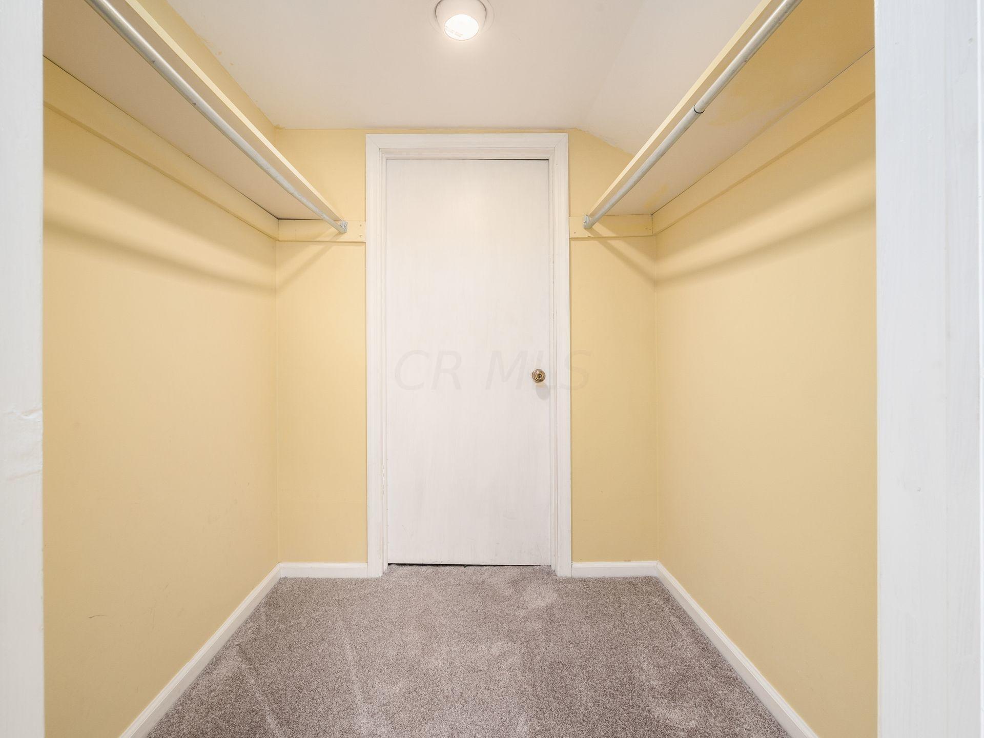 3129 Carisbrook Road Columbus, OH 43221 - Photo 26 of 36 Gallery Image 26