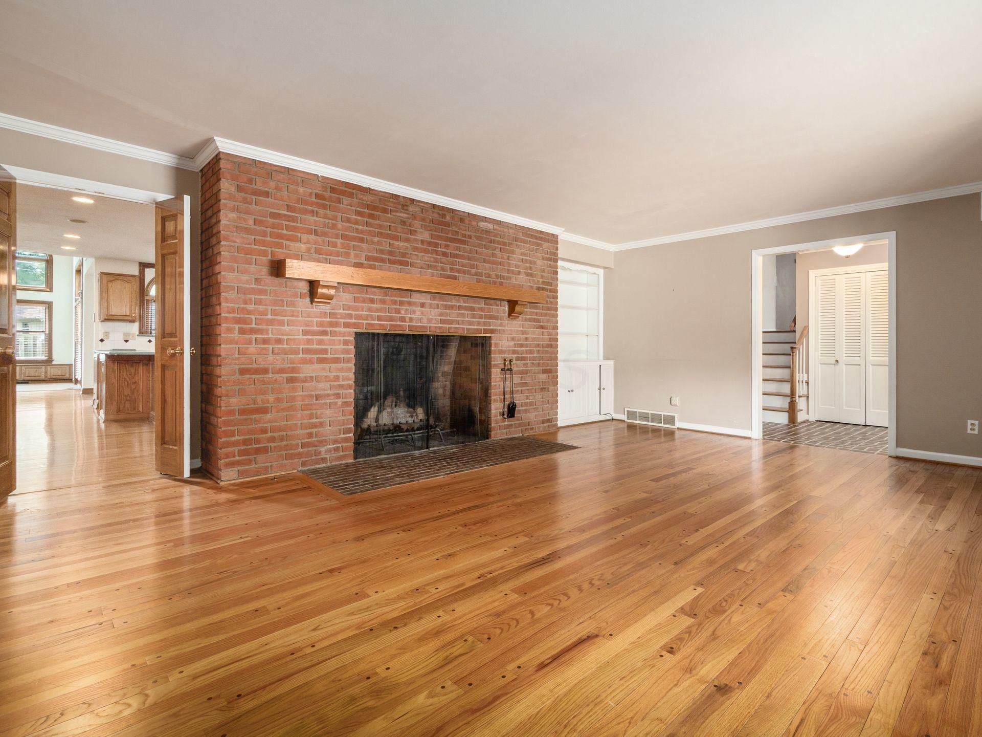3129 Carisbrook Road Columbus, OH 43221 - Photo 3 of 36 Gallery Image 3