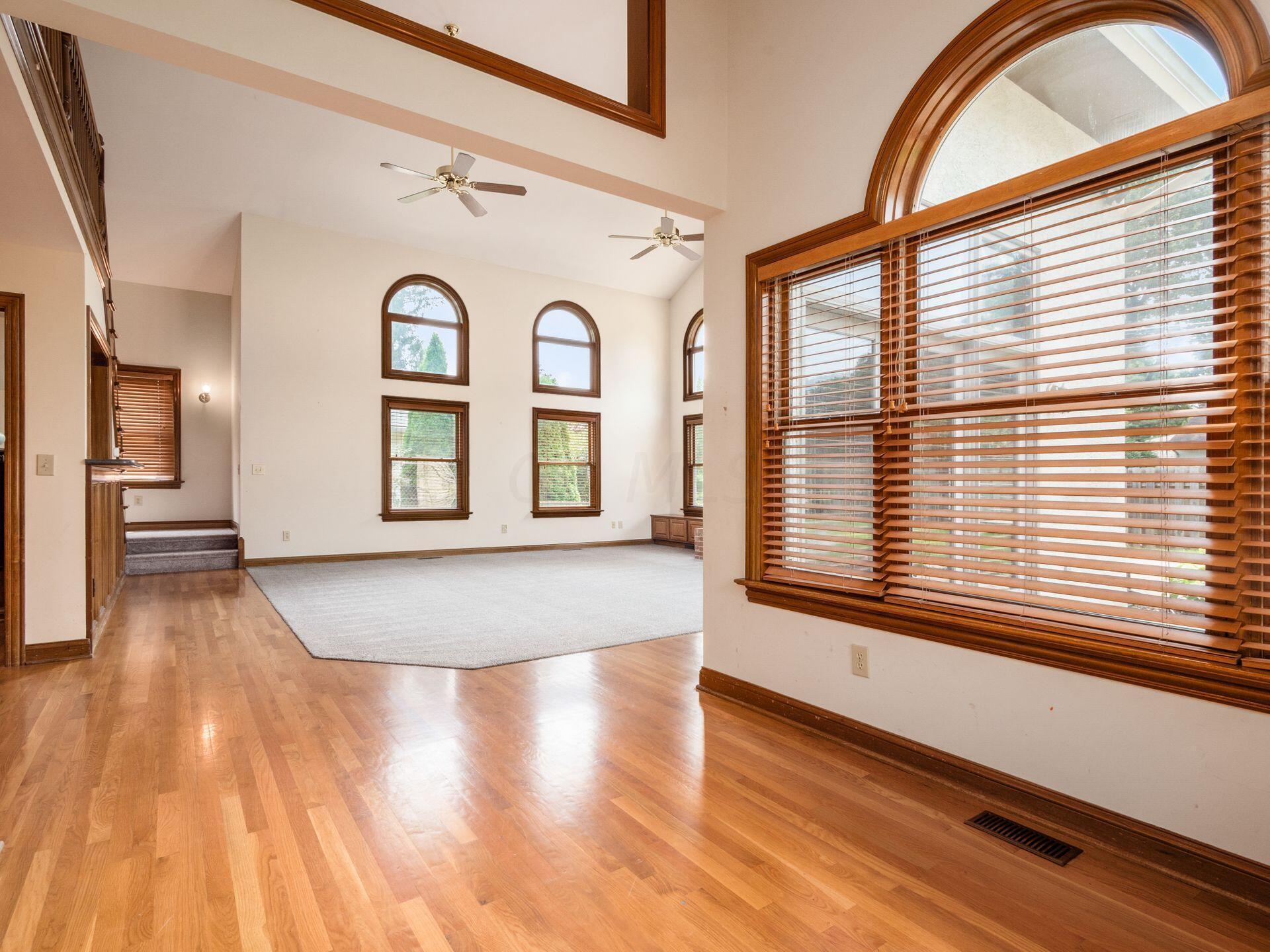 3129 Carisbrook Road Columbus, OH 43221 - Photo 10 of 36 Gallery Image 10