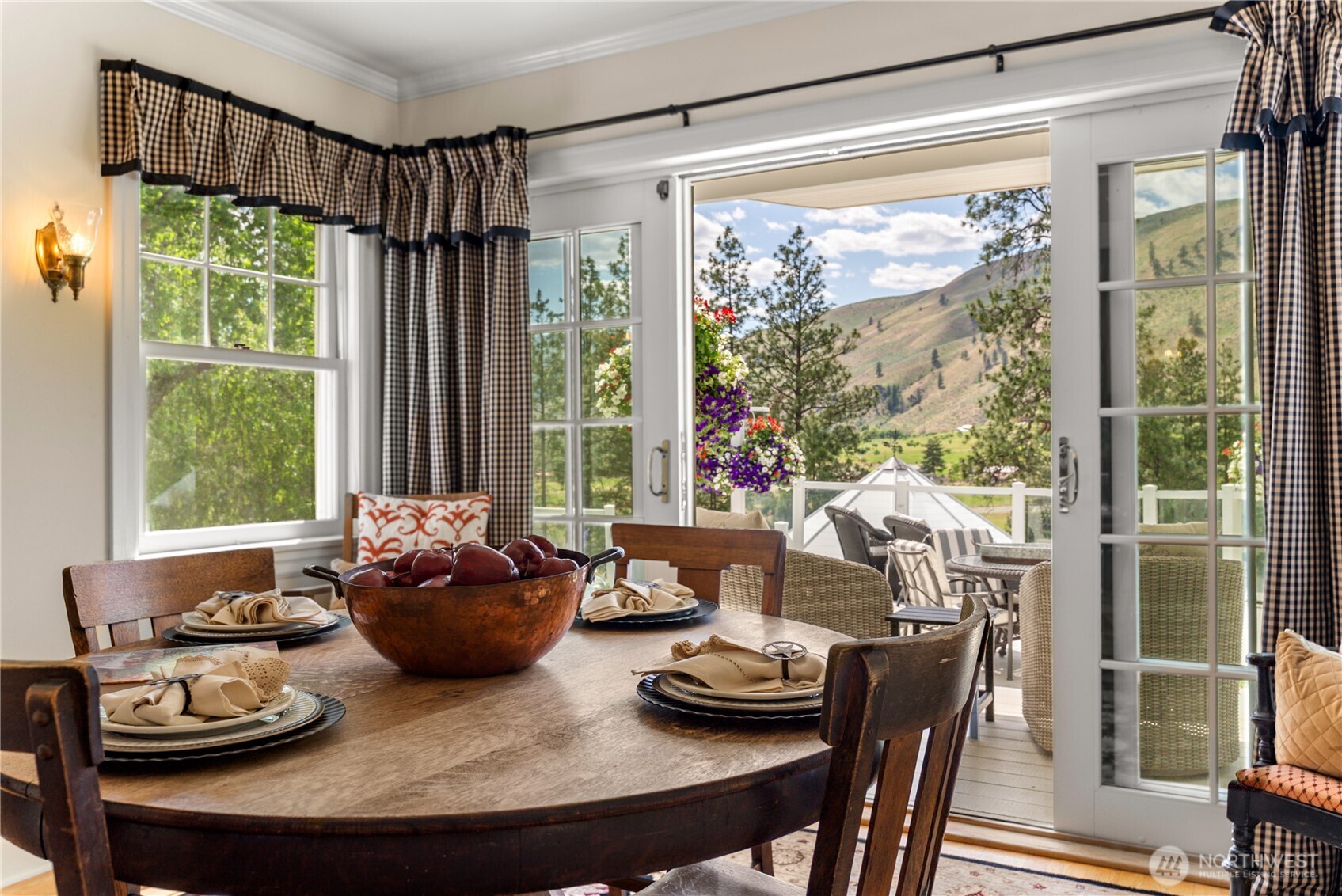 3 A Ross Road Twisp, WA 98856 - Photo 19 of 40 a living room with furniture and a window