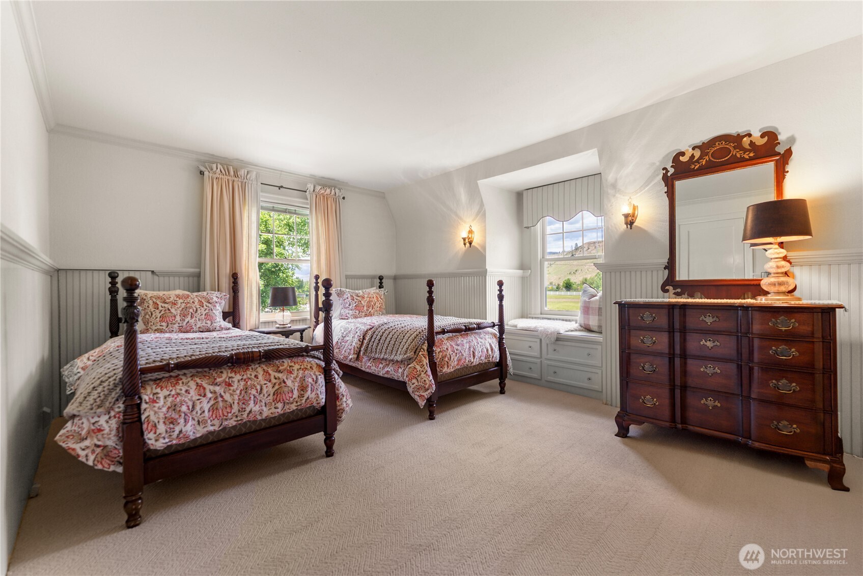 3 A Ross Road Twisp, WA 98856 - Photo 23 of 40 a bedroom with a bed and a dresser