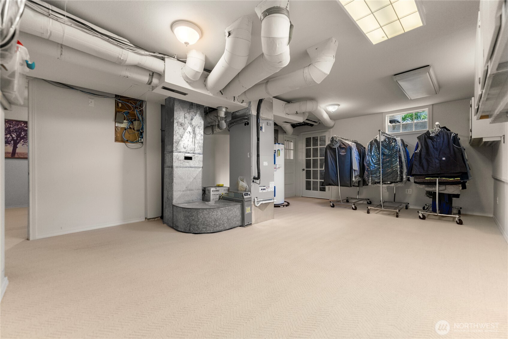 3 A Ross Road Twisp, WA 98856 - Photo 30 of 40 a view of a livingroom with furniture