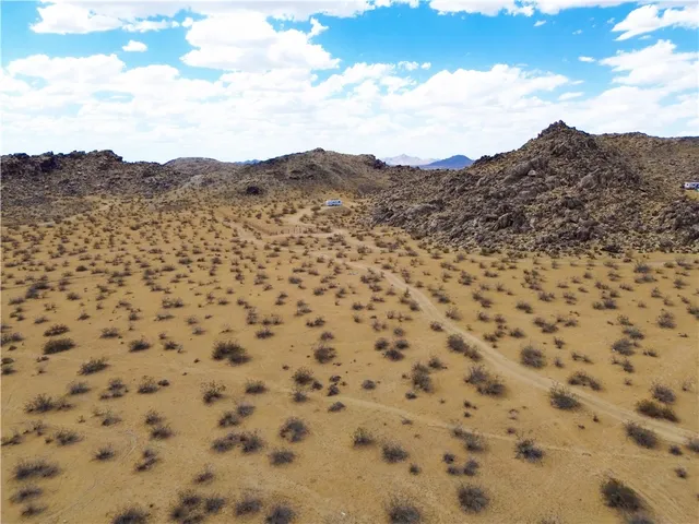 $59,999 | 9 Laguna Seca Drive, Apple Valley, CA 92307