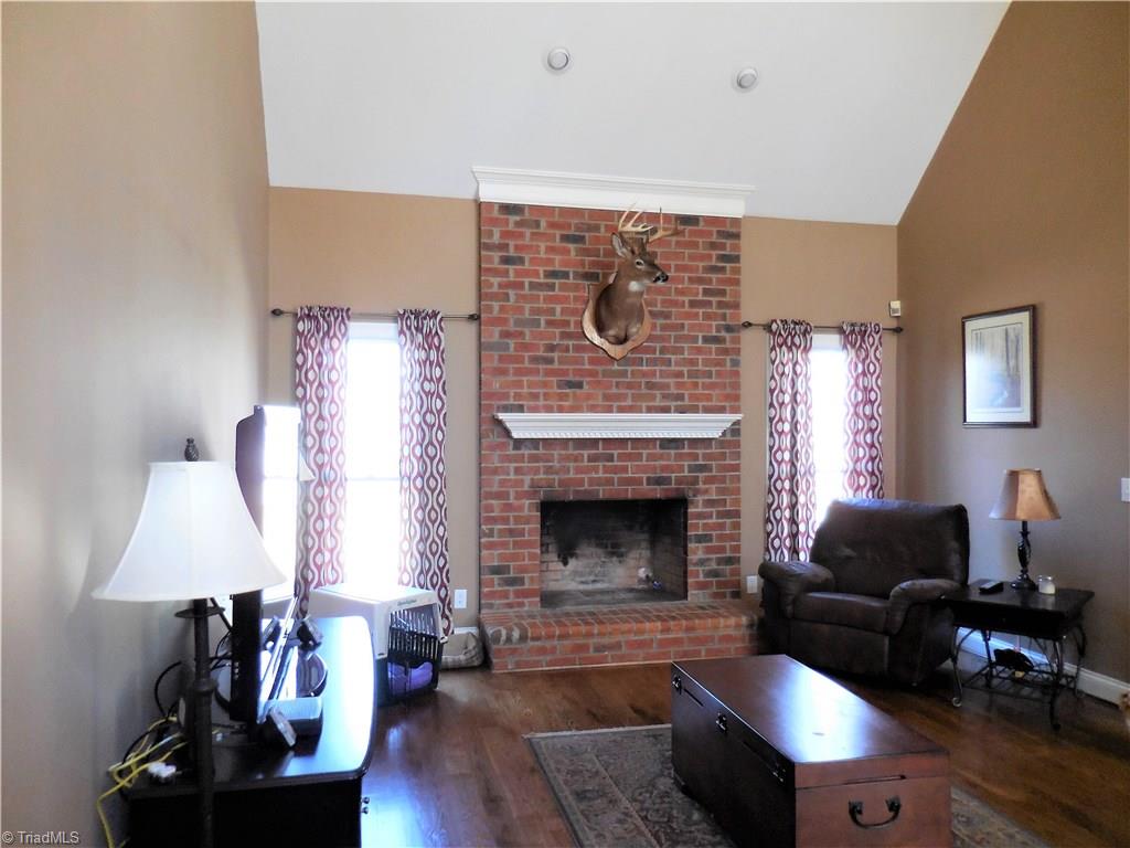 1439 Talbot Road Pleasant Garden, NC 27313 - Photo 5 of 24